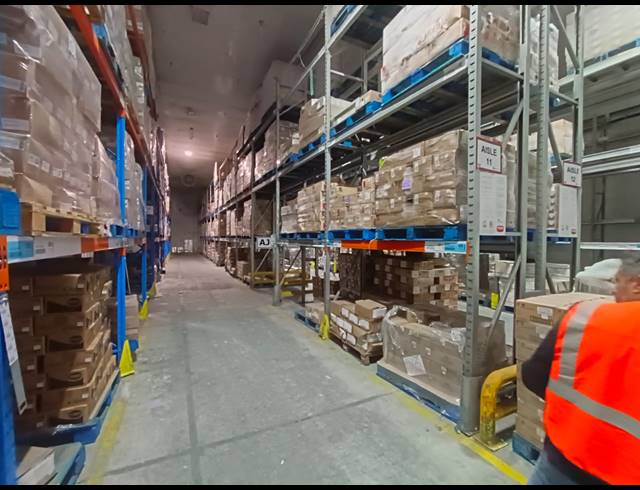 4,200M² WAREHOUSE FOR SALE IN THETA